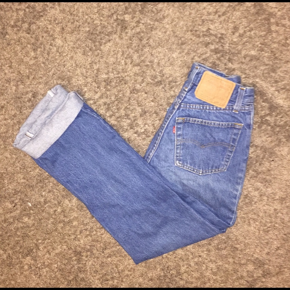 vintage high waisted levi mom jeans